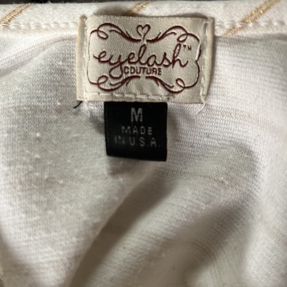 EYELASH COUTURE Junior’s Flare Blouse Tee - Picture 3 of 4